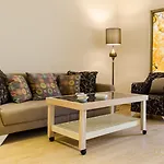 Phoenicia Luxury Отель Нэводари