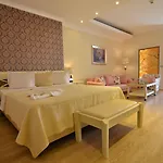 Phoenicia Luxury 4* Нэводари