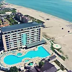 Phoenicia Luxury Нэводари