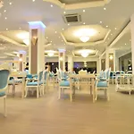 Phoenicia Luxury Отель