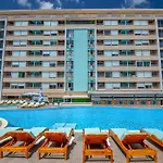 Phoenicia Luxury Нэводари