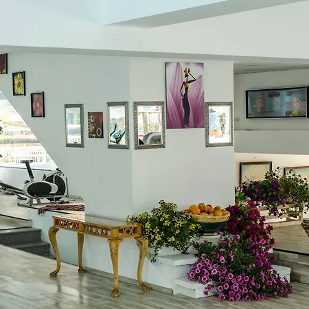 Phoenicia Luxury 4*