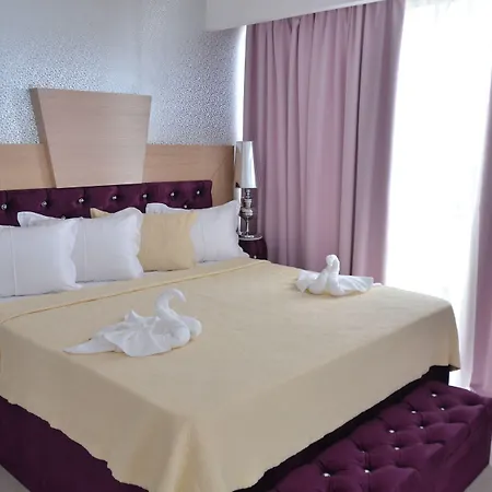 Hotel Phoenicia Luxury 4*