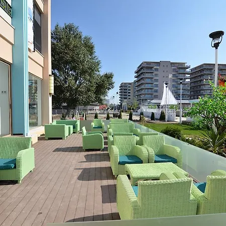 Phoenicia Luxury Hotel 4*