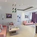 Phoenicia Luxury Navodari