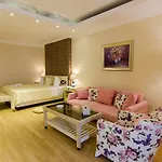 Phoenicia Luxury Navodari