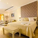 Hotel Phoenicia Luxury 4*