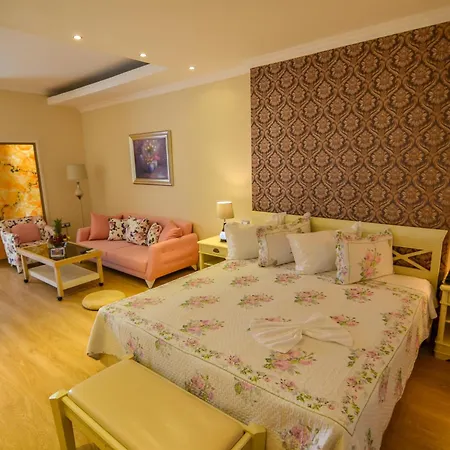 Phoenicia Luxury Năvodari