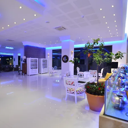 Phoenicia Luxury Mamaia