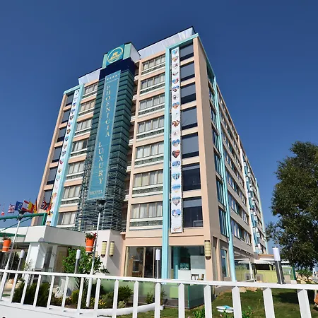 Phoenicia Luxury 호텔 4*