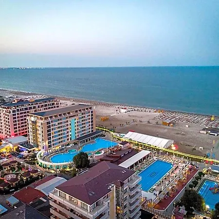 Phoenicia Luxury Otel 4*