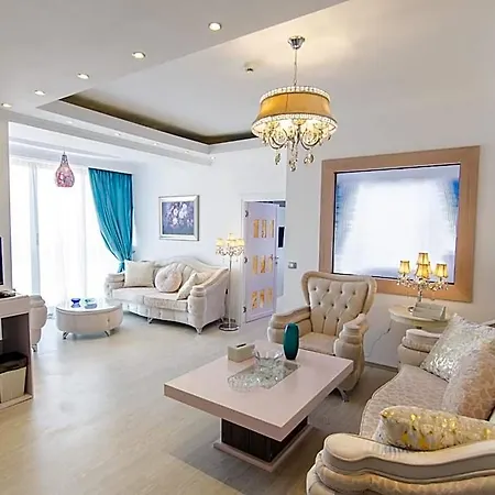 Phoenicia Luxury מלון