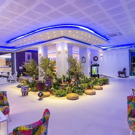 Hotel Phoenicia Luxury