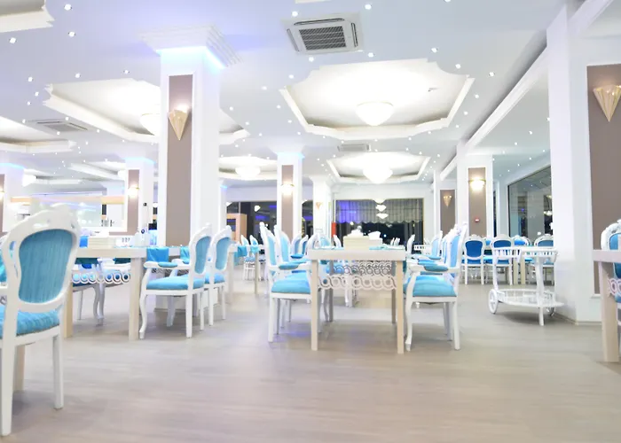 Hotel Phoenicia Luxury 4*