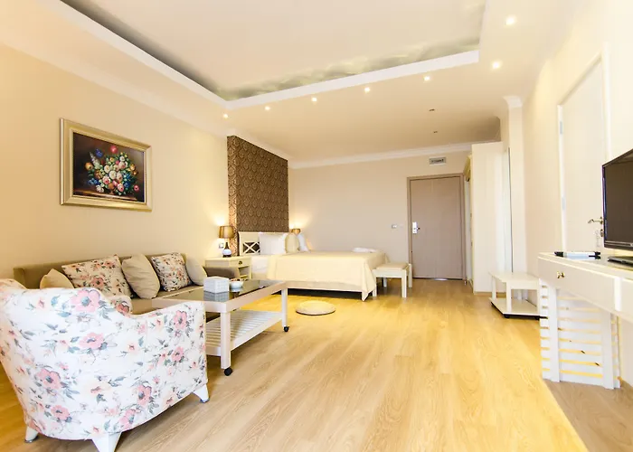 Phoenicia Luxury 4* Navodari