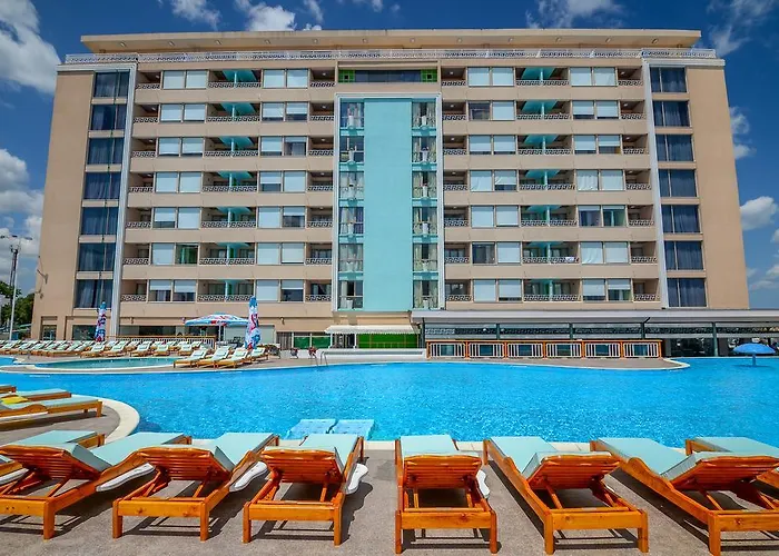 Phoenicia Luxury Navodari