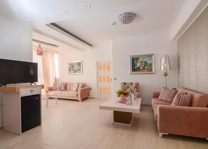 Hotel Phoenicia Luxury