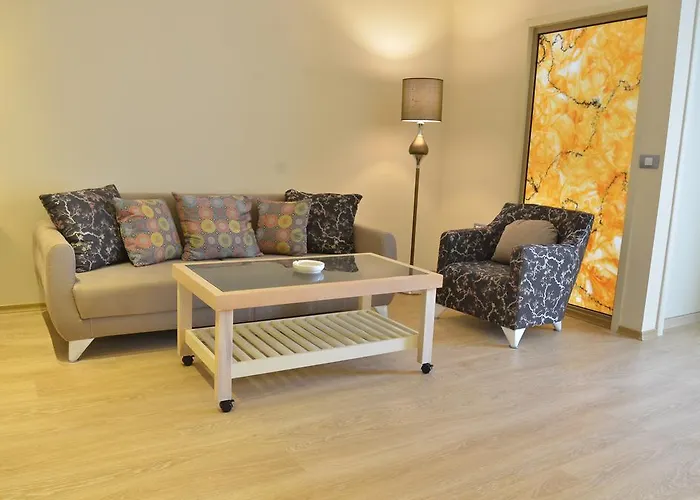 Hotel Phoenicia Luxury 4*